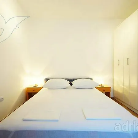 Apartment Ravlic Sandra Makarska